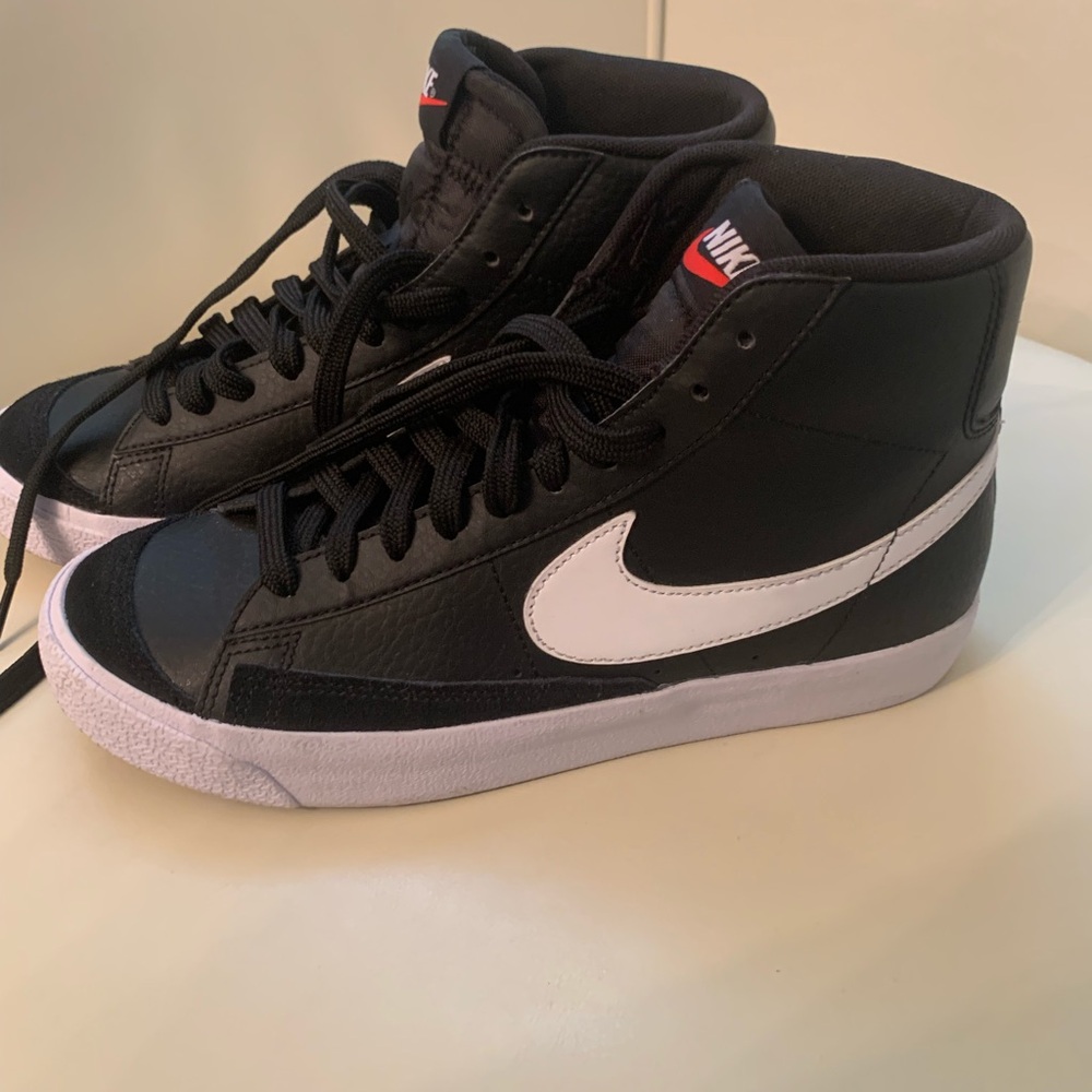 Nike Black and White High-Tops